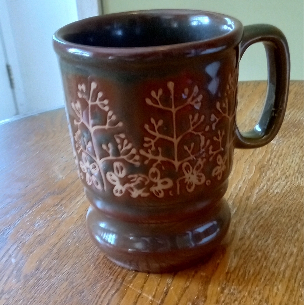 Brown Geometric Etched Dining Mug
